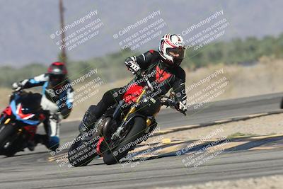 media/Oct-13-2025-Moto Forza (Mon) [[a66d839500]]/3-B Group/Session 3 (Turn 16)/